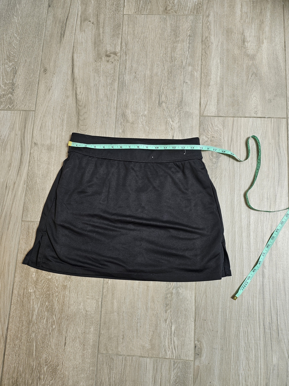 Black Women’s Active Skort - Brand Unknown